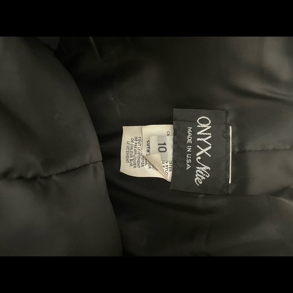 Onyx Nite Black & White formal dress - size 10 - Picture 3 of 4